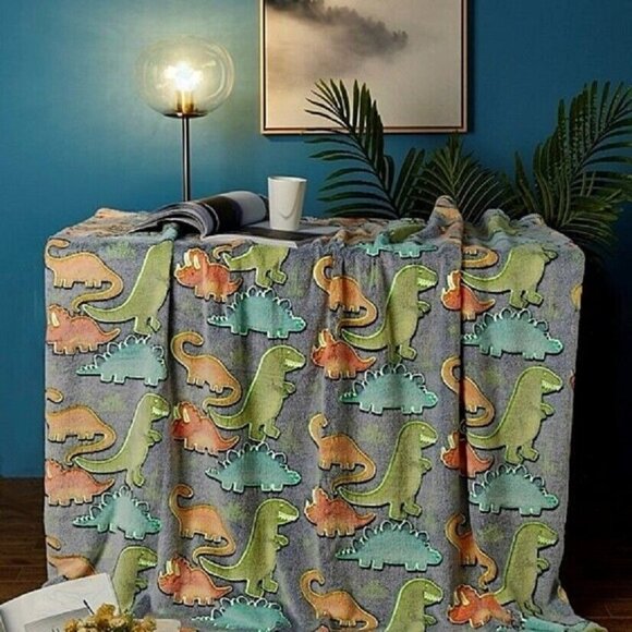 New Dinosaurs Glow in the Dark Luxury Plush Gift Fleece Throw Blanket T-Rex SOFT - Picture 4 of 5
